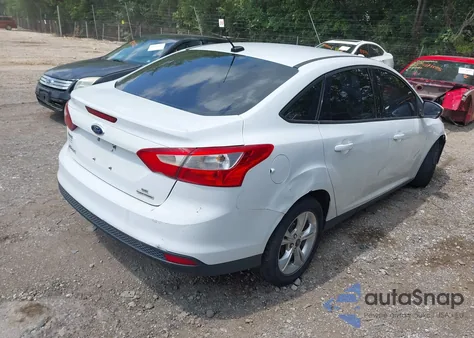2013 Ford Focus Se z USA, uszkodzony, nr VIN 1FADP3F28DL168373